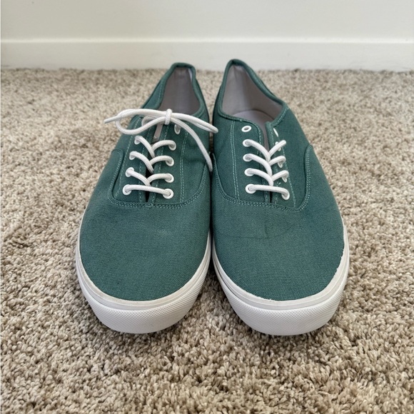 Shoes size 13 - Picture 2 of 5